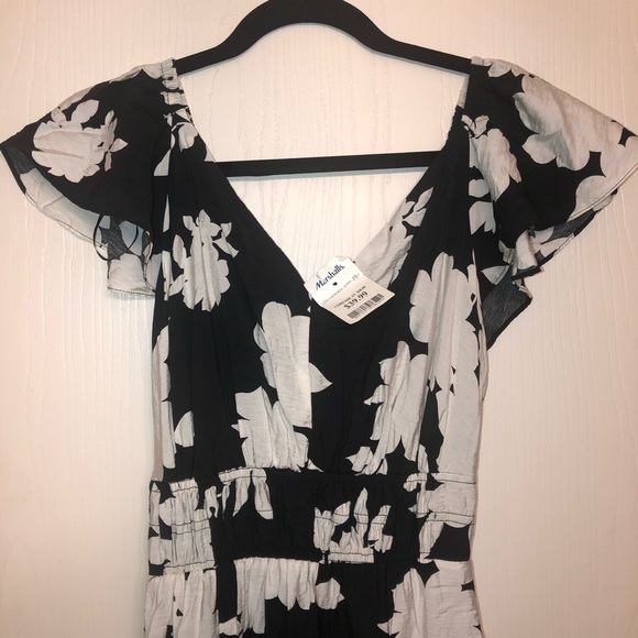 Rachel Zoe Dresses & Skirts - NWT Rachel Zoe Black & White Maxi Dress Size XS elastic back, waist & shoulder.